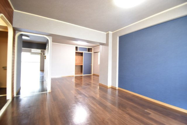 サンハイツ堺の居間・リビング