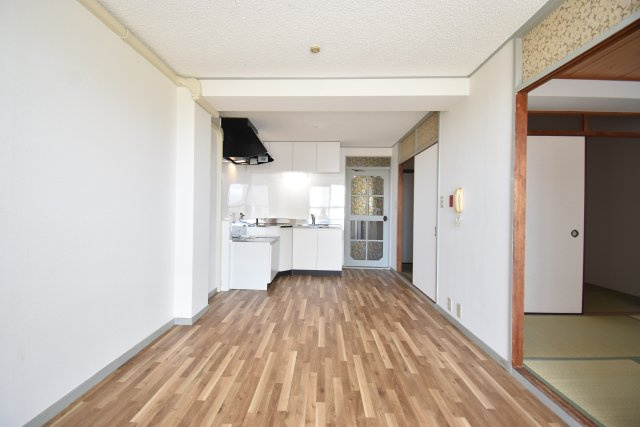 コボリマンション夙川老松台D棟の居間・リビング