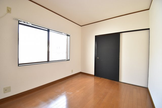 鳳東町貸家の内装