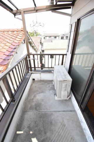 鳳東町貸家のバルコニー