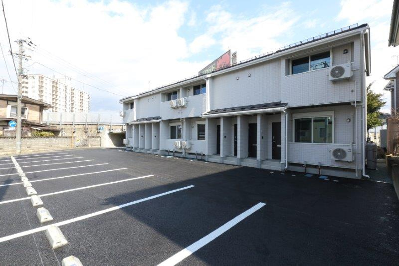 Ehre（エーレ）の駐車場