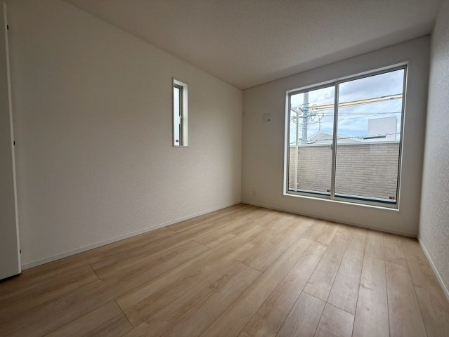 ♥♥豊見城市嘉数第７－6号棟（全７棟）の洋室|きれいな洋室です