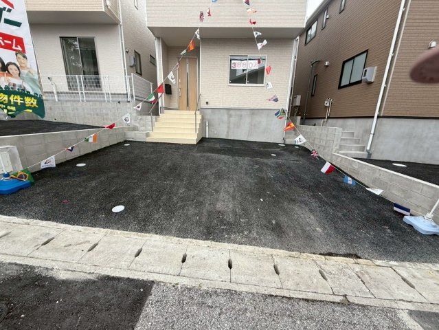 ♥♥豊見城市嘉数第７－6号棟（全７棟）の駐車場|駐車スペースもあります