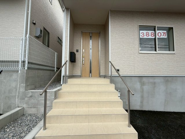 ♥♥豊見城市嘉数第７－6号棟（全７棟）のエントランス