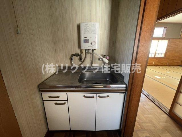 堀溝1丁目　中古一戸建てのキッチン|2階　キッチン
■物件内覧・資金計画相談・住宅ローン相談、リフォーム相談、お問合せ受付中■
※当日・翌日のご内覧、ご相談はお電話でのお問合せがスムーズです！