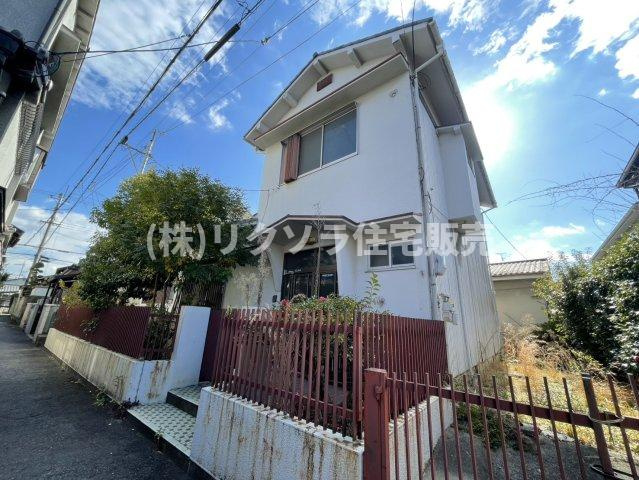 堀溝1丁目　中古一戸建ての外観|新しい生活にいかがでしょうか？外観はお住まいの顔になります。こだわりたいポイントですね。外壁塗装や屋根塗装のご相談も承っております。
■現地内覧・資金計画相談・住宅ローン相談もお問合せ受付中■