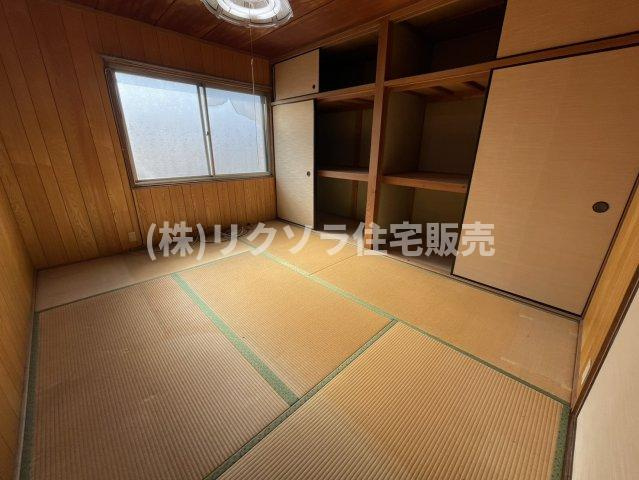 堀溝1丁目　中古一戸建ての寝室|和室6.0帖
■物件内覧・資金計画相談・住宅ローン相談、リフォーム相談、お問合せ受付中■
※当日・翌日のご内覧、ご相談はお電話でのお問合せがスムーズです！