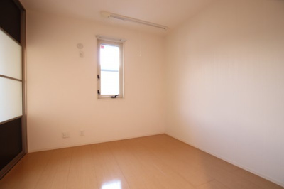 【洋室】 | ノイエスカーサ