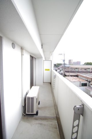 エトワール幸田のバルコニー