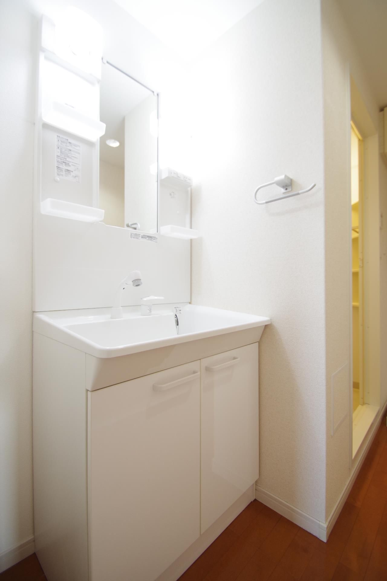 エトワール幸田の独立洗面台