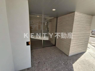 【エントランス】 | 建物の内部です