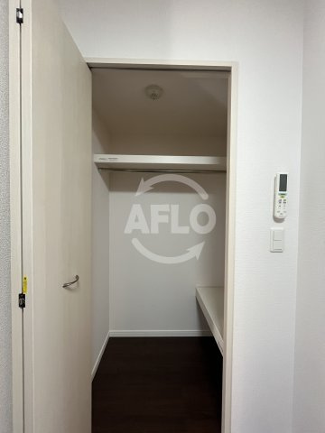 グランセジュール江坂の収納|グランセジュール江坂　クローゼット