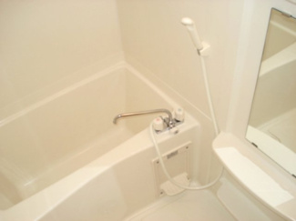 【浴室】 | Ｊｅ　ｌｅ　ｐｒｅｎｄｓ　(ジュルプラン） | 浴室