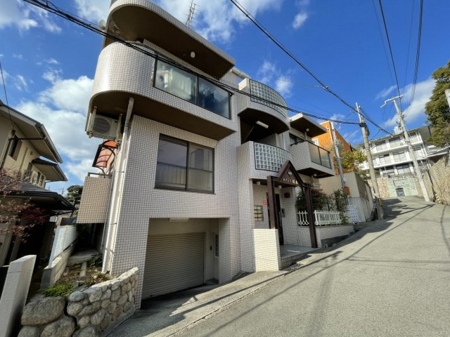 オアシス岡本の外観