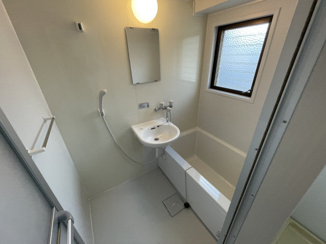 オアシス岡本の浴室