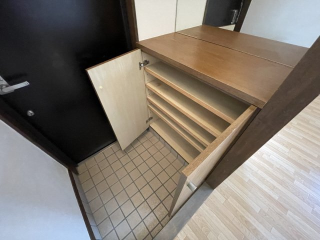 オアシス岡本の収納