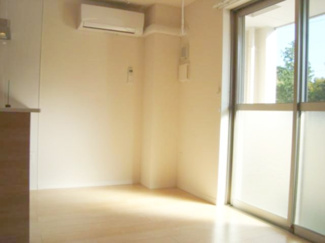 【居間・リビング】 | フォレストヴィラ | リビング