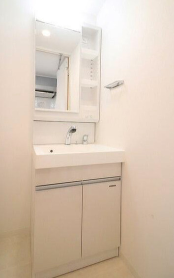 プランドール北浜の独立洗面台