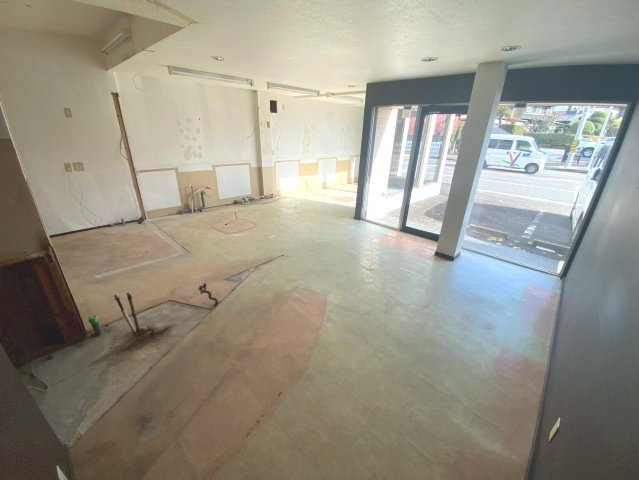 鴨田町貸店舗・事務所の内装