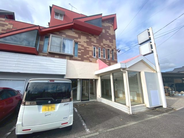 鴨田町貸店舗・事務所の外観