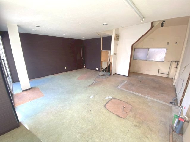 鴨田町貸店舗・事務所の内装