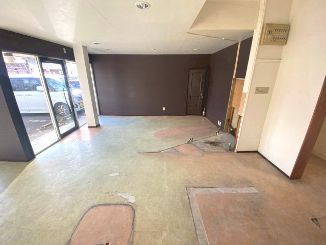 鴨田町貸店舗・事務所の内装