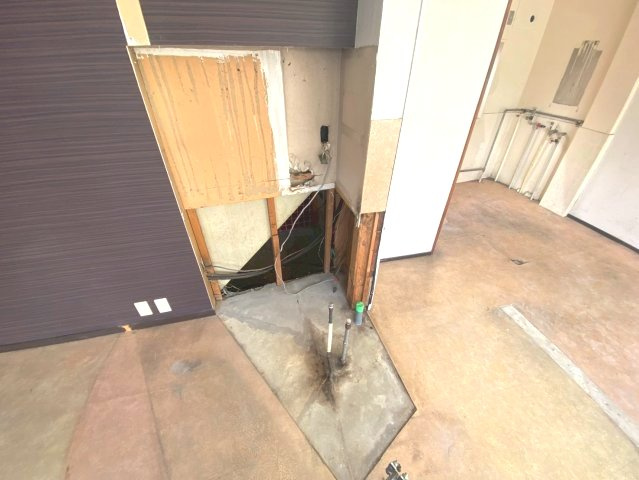 鴨田町貸店舗・事務所の内装