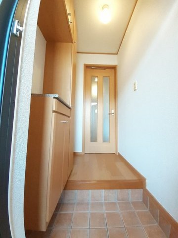 レジデンス福園の玄関|シンプルで使いやすい玄関です