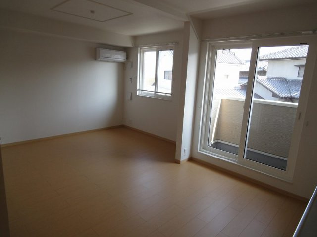 エレガンシア篠原のその他