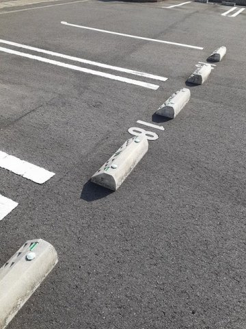 クラール蔵本公園　Ｂの駐車場|駐車場に車を止められます