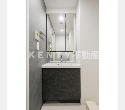 【洗面所】 | グランカーサ蒲田ウエスト | 広い洗面スペース