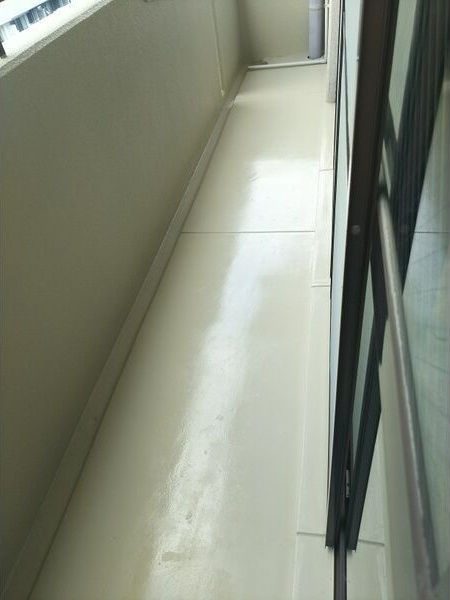 パークモダン新大阪のバルコニー