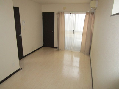 【居間・リビング】 | イーストウィングトビス