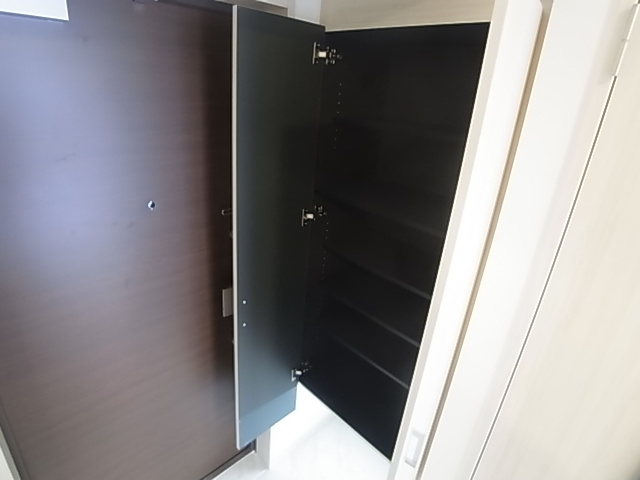 神戸市兵庫区三川口町１丁目の賃貸マンション