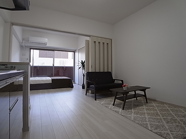 神戸市兵庫区三川口町１丁目の賃貸マンションの居間・リビング|リビング