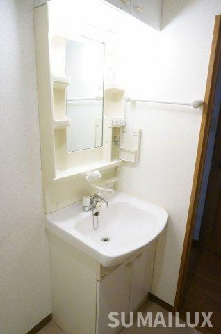 アメニティ坪井の独立洗面台