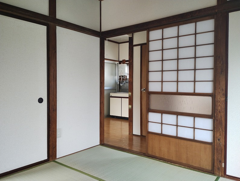 柔らかい畳が心地よい和室