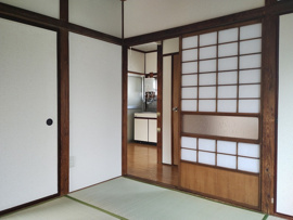 柔らかい畳が心地よい和室