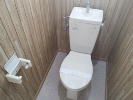 ゆったりとした空間のトイレです