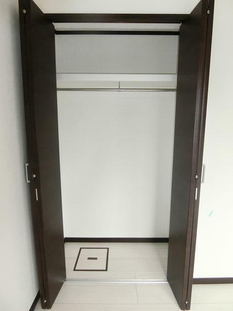 川崎市高津区下作延６丁目のアパートの収納