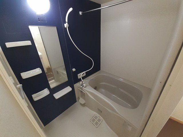 ウィンズⅡ　Ｂの浴室|日々の暮らしに欠かせないお風呂です