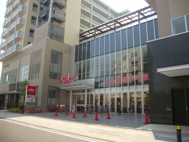 岩倉市東町藤塚Ⅱ期　新築アパートの周辺|バロー岩倉店まで1,056ｍ