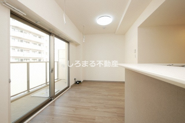 サンセール上本町の居間・リビング