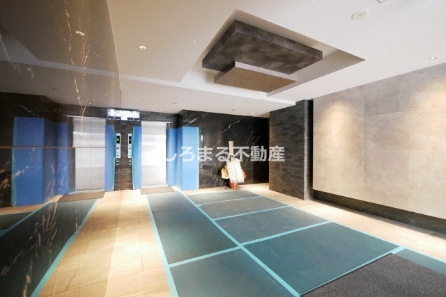 サンセール上本町のロビー