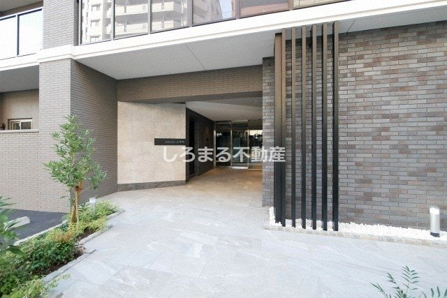 サンセール上本町のエントランス