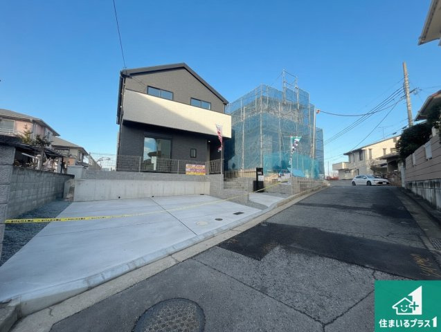 明石市大久保町山手台　第24-2期　新築一戸建ての前面道路含む現地写真|車通りの少ない前面道路！お子様がいらっしゃるご家族でも安心！
