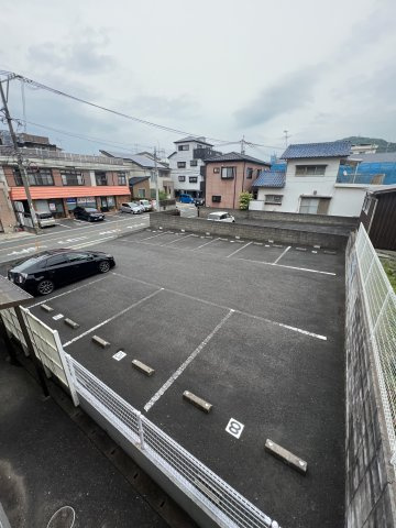 Aスタービルの駐車場