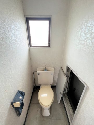 Aスタービル2F-B1のトイレ