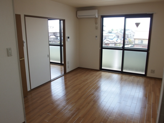 ハイカムール北浦の洋室