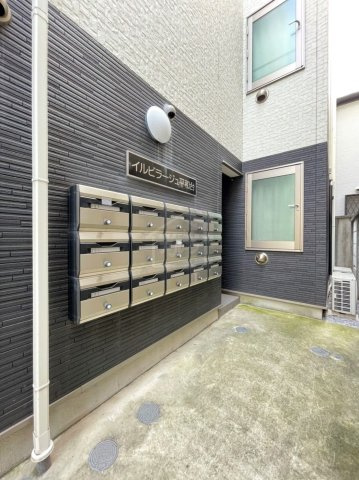 練馬区平和台１丁目のアパートのエントランス